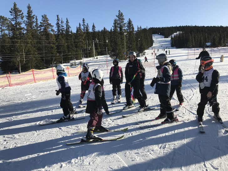 Skiskolen i full gang
.