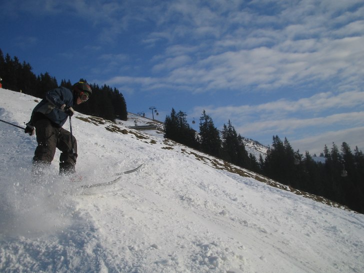 slaskig åkning i slutet av dagen.. Foto: Oscar T (jag). Åkare: Anton T.