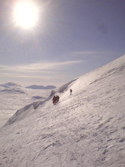 Två nedsläpp på Helags.. Foto: Jag.