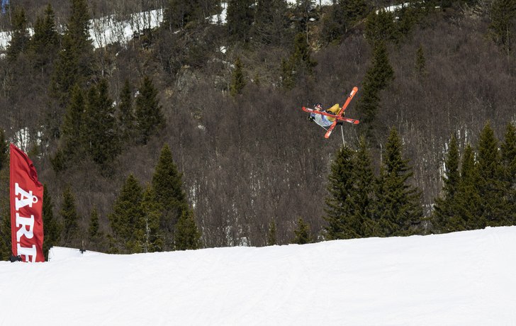 SST-finalen. Foto: Jonas Trägårdh. Åkare: Emil Granbom.