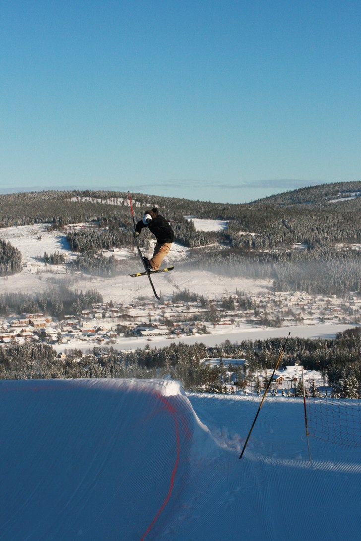 Ett varv med THE grab (: I bakgrunden syns det lil. Foto: Håkan Törnblom. Åkare: Oskar Törnblom.
