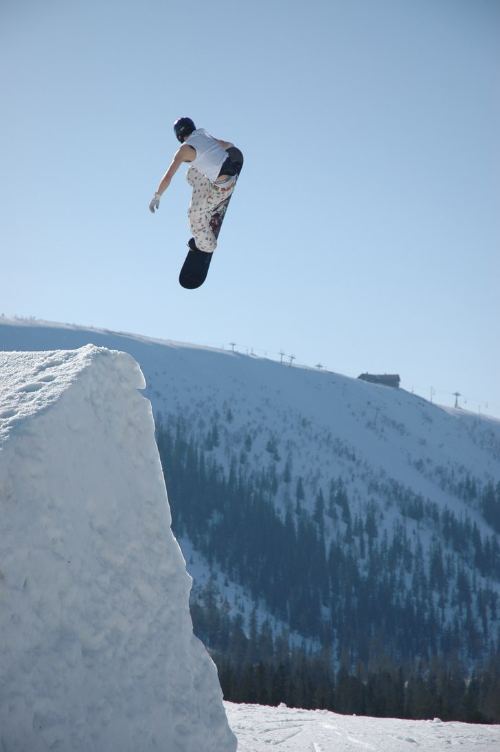 Bs 360 tailgrab i linne och strålande sol :). Foto: Daniel Rönnbäck. Åkare: Jocke Hammar.