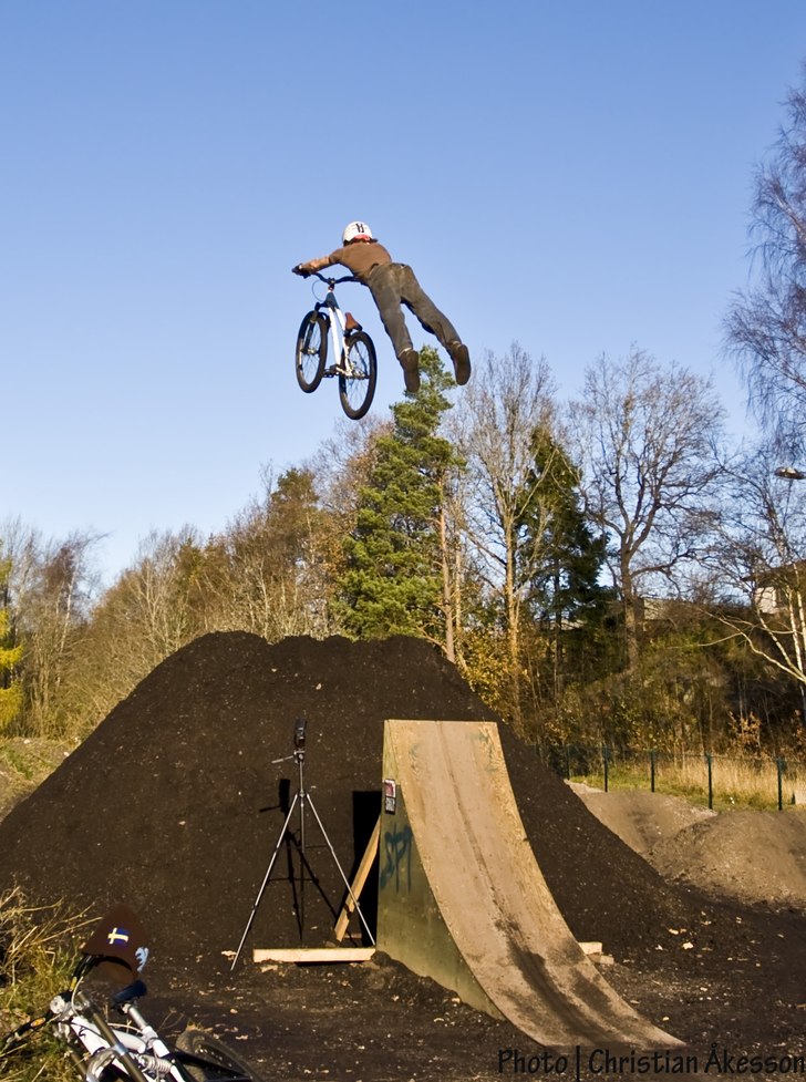 Anton kör en skön Superman!. Foto: Christian Åkesson. Åkare: Anton Gustavson.