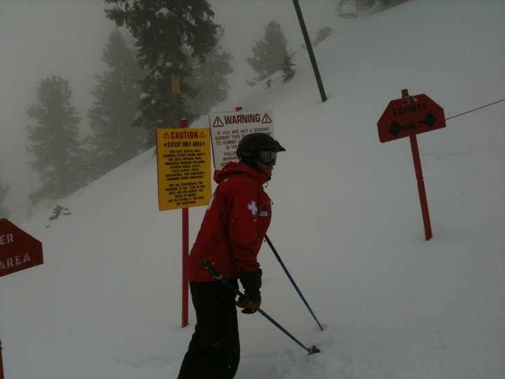 I väntan på att gaten ska öppna till \"Hig. Foto: Johan Fahlgren.