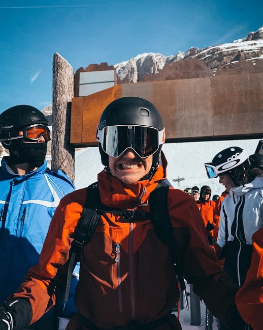 glädjen att tränga sig i liftkön....