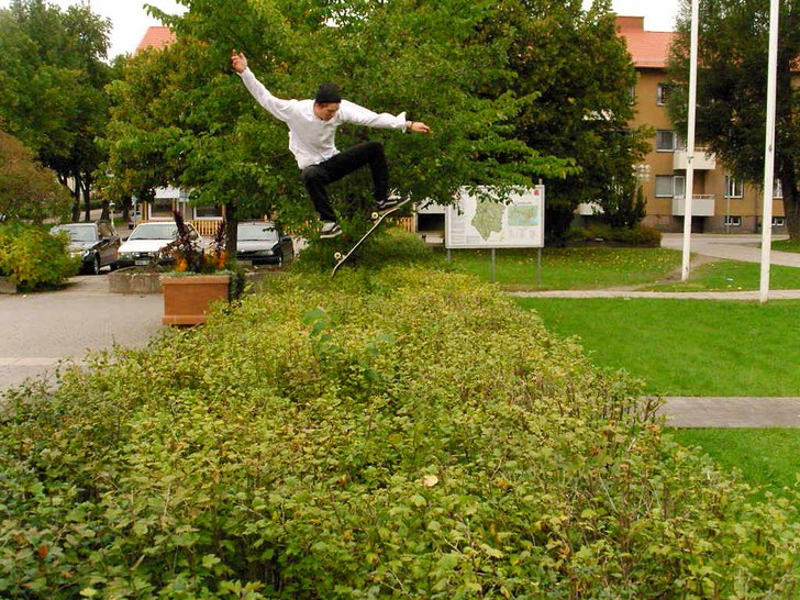 Jag med en kick flip. Foto: Andreas "SpindelApan" karlsson. Åkare: Oskar Wiberg.