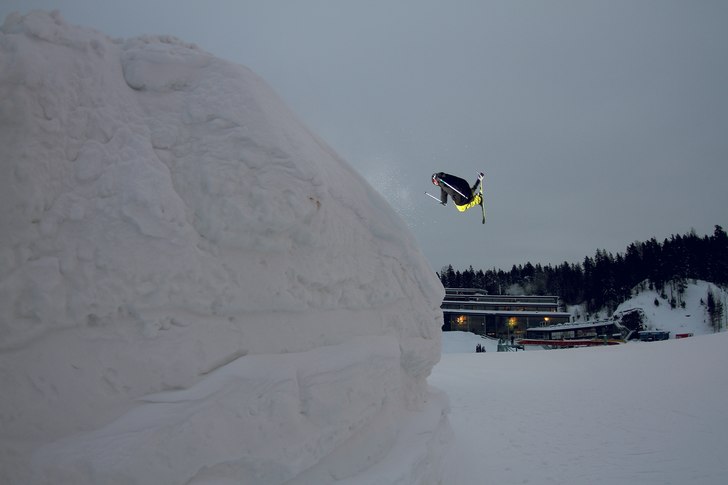 Foto: Anton Tevajärvi. Åkare: Kevin Salonius.