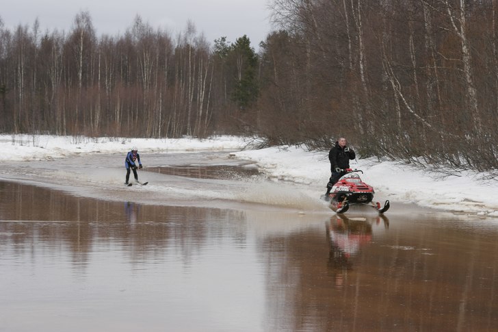 Lite försäsongsträning. Foto: Martin "lången" Perttu. Åkare: Felix och Jokkahontas.