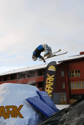 backflip. Åkare: Magne Tingström.