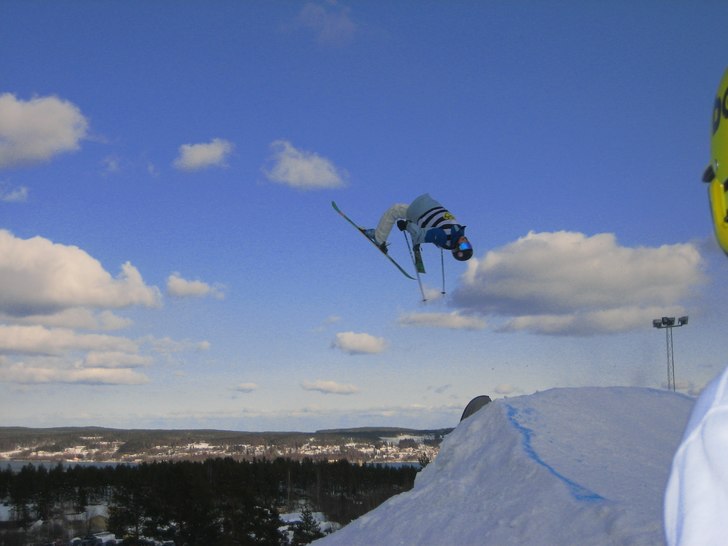 båkatvaålaålt?!!. Foto: Joel löräng. Åkare: måns bertz wågström.