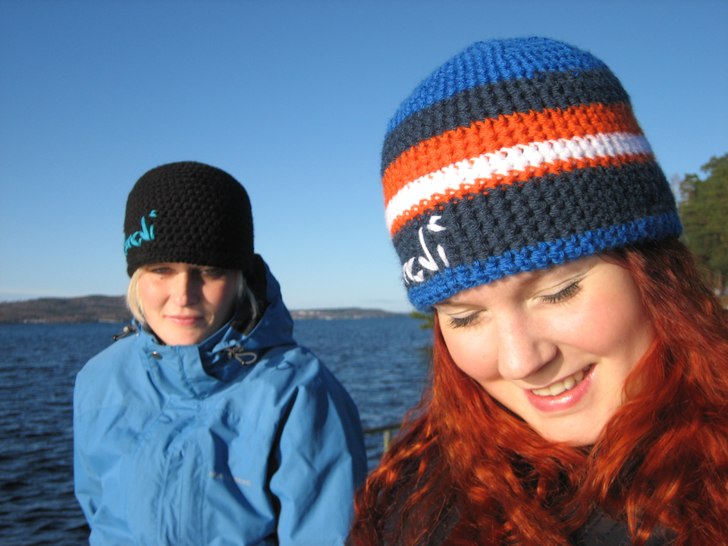 Härlig dag i början av vintern.. Foto: Kajsa. Åkare: Emma o Maja.