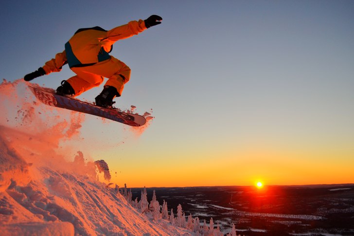 Offpist i solnedgången. Foto: Filip Voss Åkerström (jag). Åkare: Andreas Sjösten (addde97).