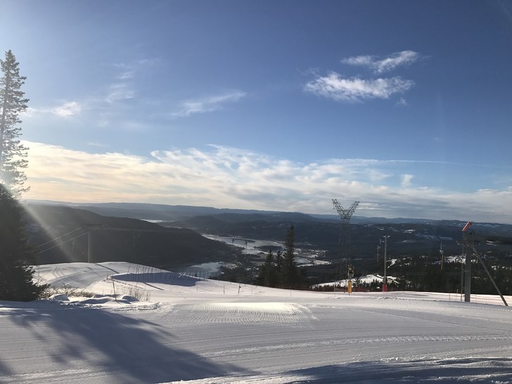 Solen titter frem!
Solen titter frem og forholdene.
