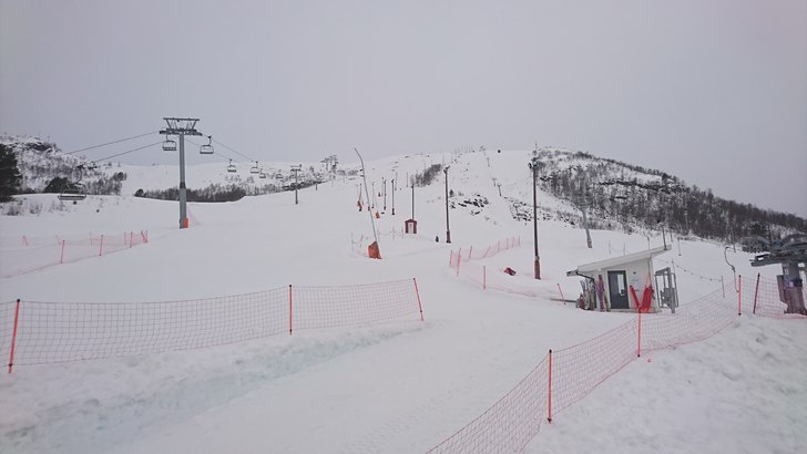 Tirsdag 21. Mars 
Tirsdag 21. Mars. Det snør tett.