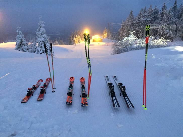 Hopp i ski og nyt fredagskvelden ute !
Nydelige fo.