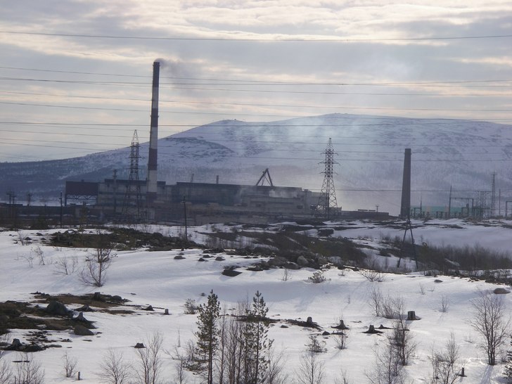 Foto: Lasse A-NET Collin.. Åkare: Industri i Ryssland!.