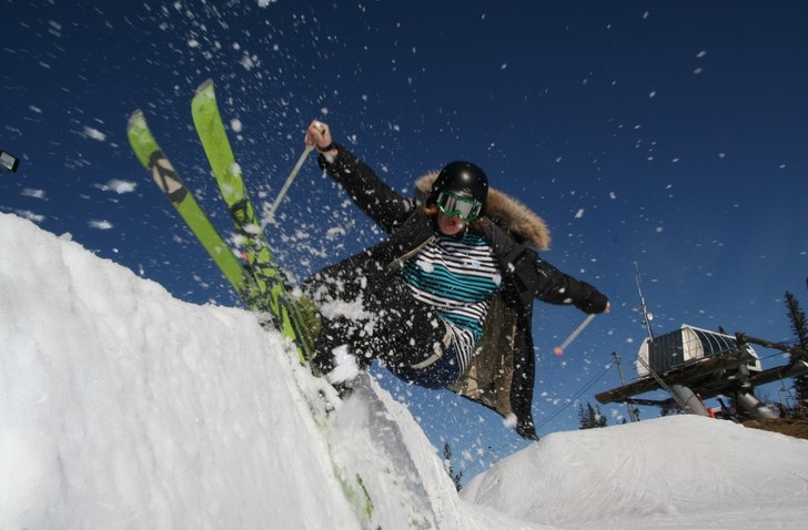 Daniel köttade sönder Trysils 20 grader varma pi. Foto: Johan Söderlund. Åkare: Daniel Söderlund.