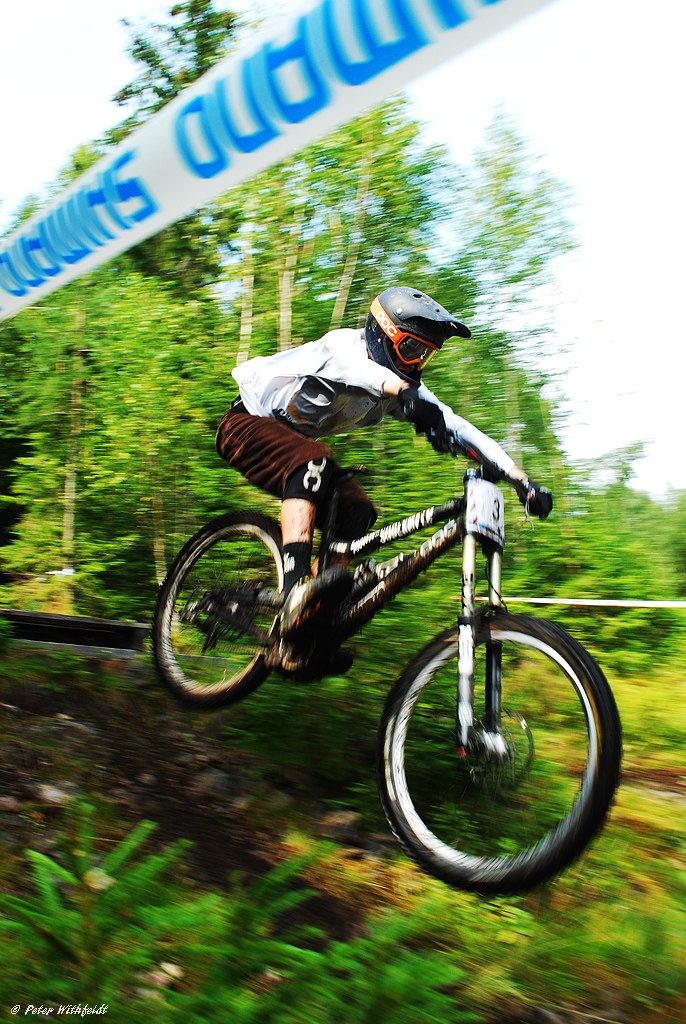Tagen under Svenska Downhill Cupen i Sunne. Foto: Peter Withfeldt. Åkare: Oliwer Kangas.