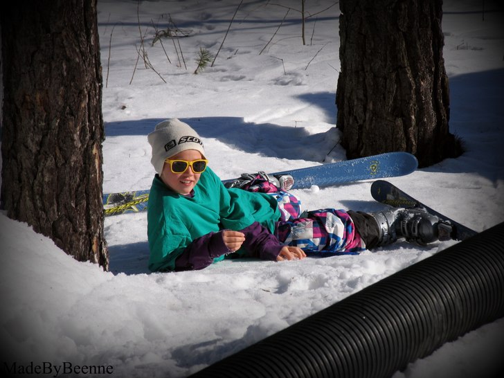 En solig dag på Emils backyard. Foto: Benjamin Lund. Åkare: Emil Wideén.