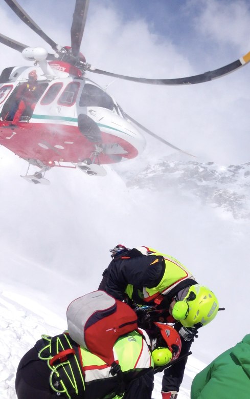 Lite olycka så helikoptern fick komma.... Åkare: Magnus glans.