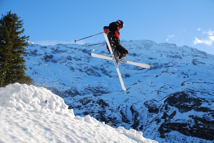 Tailgrab i BC hoppet vi byggde i Engelberg.. Foto: Mathias. Åkare: Erik Hammarsten.