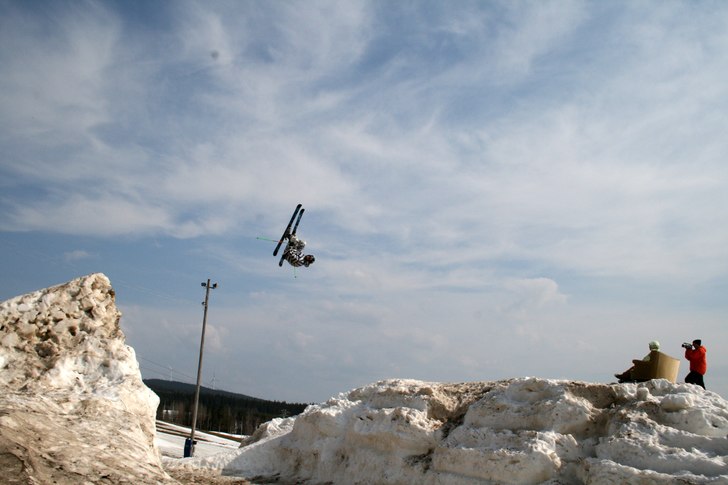 Lincoln i fetinghoppet!. Foto: Mattias Häggkvist. Åkare: Robbin Gälliner.