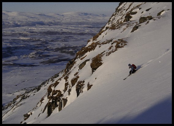 Kvällstur på Vassi på påskdagen.. Foto: Eric Tengstrand. Åkare: Peter Dahlberg.