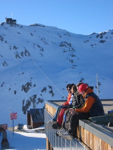 pilsner i solen. Foto: Oscar Darle. Åkare: randoms.