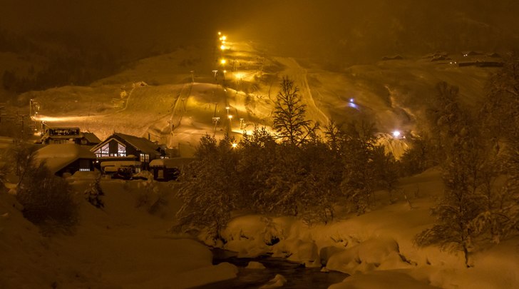 TILBUD PÅ SESONGKORT FOR KVELDSKJØRING
Nå er de.