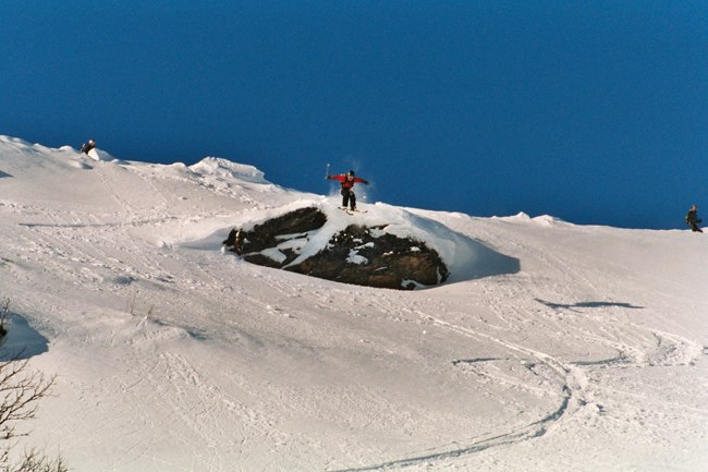 Petter kör på för fullt, som vanligt. . Foto: Marcus. Åkare: Petter Puder.