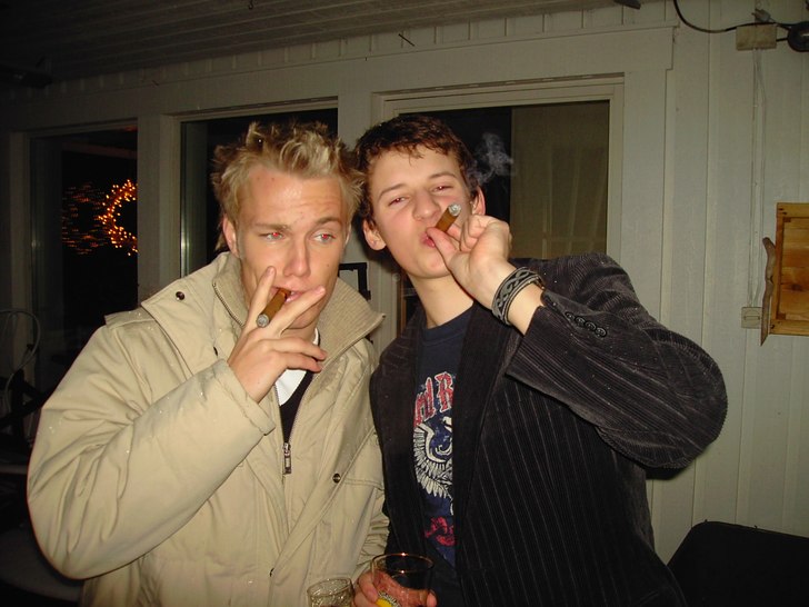 En go cigarr på nyårsafton är inte att förakta. Foto: Joakim Ahlgren. Åkare: Jake Å Rydellen.