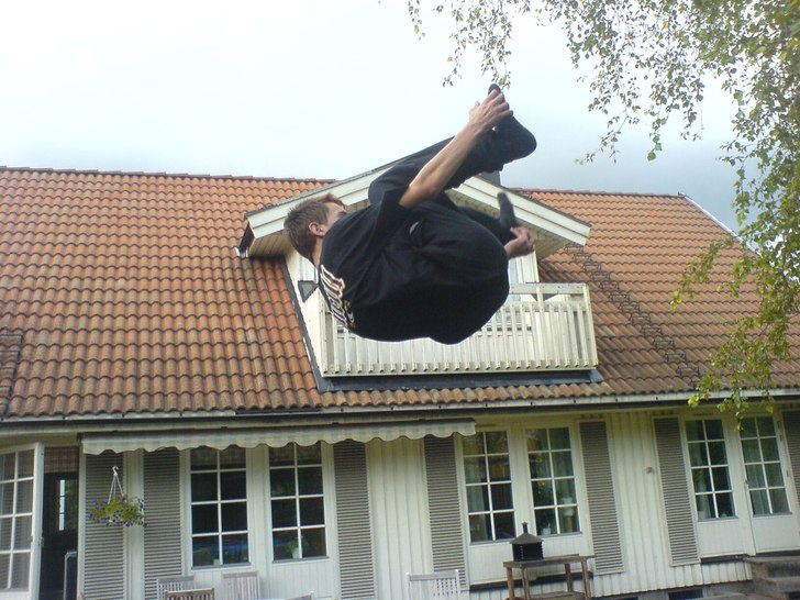Jens visar vad han går för. Foto: Sebastian Borg. Åkare: Jens Lindström.