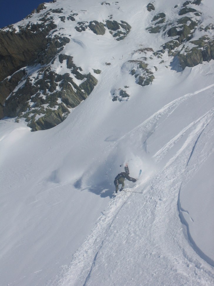 Micke gör allt bättre på bakfyllan.(om han sjä. Foto: Markus Berntsson. Åkare: Micke Bergfors.