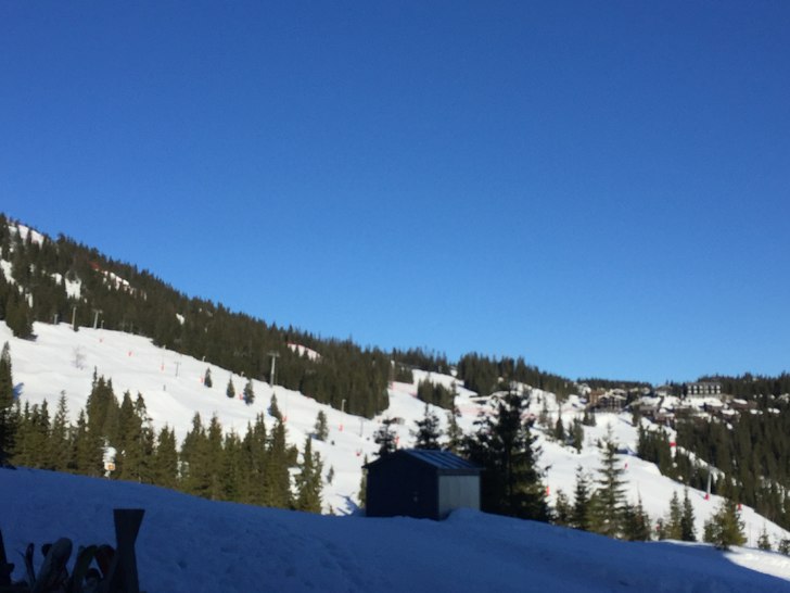 Påskeværet er på plass. 
I dag er det Kvitfjell.