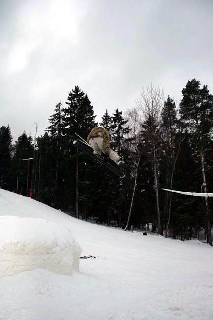 180. Foto: Benjamin Johansson. Åkare: Christoffer Lundén.