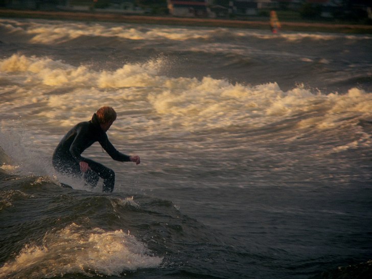 De finaste svenska vågorna jag nånsin surfat. Ma. Foto: Erik Ullemark. Åkare: Erik Oskarsson.