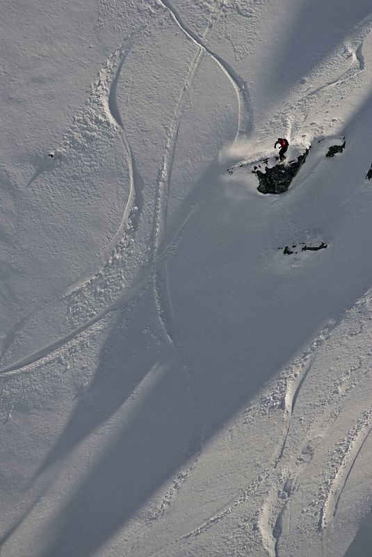 Plan du fou i verbier...  bra snö. Foto: Rob H Smith. Åkare: Johan Engman.