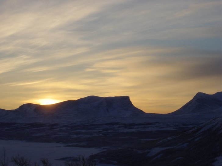 Soluppgång, bilden tagen från björkliden. Foto: Simon Pontér. Åkare: Lapporten?....