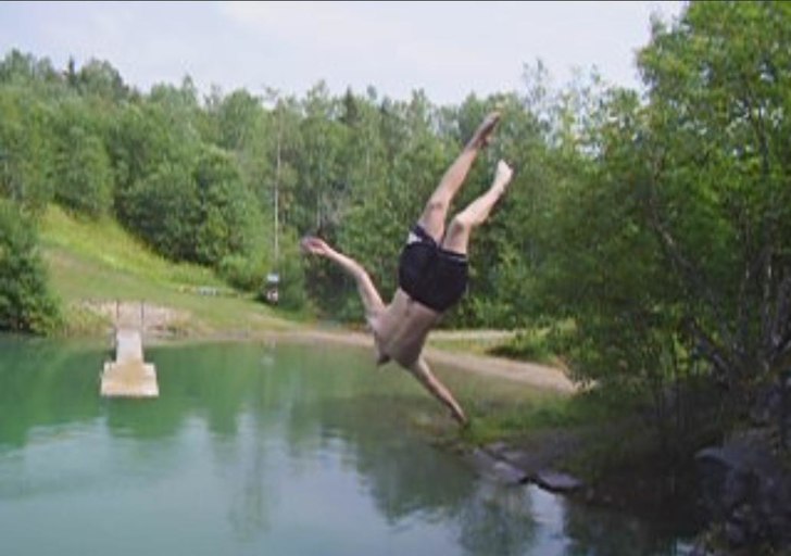 leker i vattnet :D. Foto: Hansson. Åkare: Fredrik.