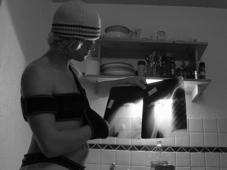 Hur ska den sitta egentligen?. Foto: Mikael Risberg. Åkare: Fredrik Mollqvist.