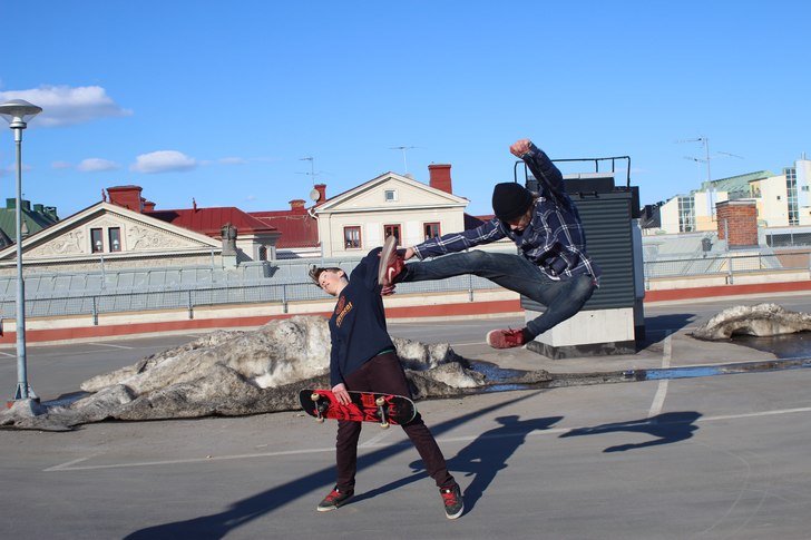 Dropkick swag. Foto: Calle Wahlberg. Åkare: Filiph Carlén, Mattias Widorson.
