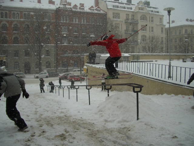 Freeride.nu-session i Stockholm. Foto: Jens Hillborg. Åkare: Niclas Karlsson.