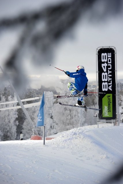 fota med 8848. Foto: ?. Åkare: lucas söderberg.