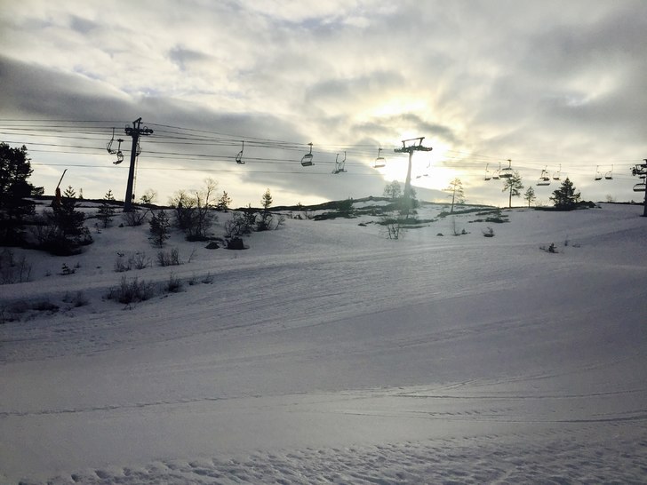 Velkommen til oss⛷????????
Sola er på vei opp o.