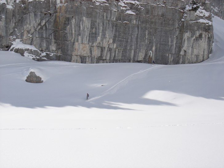 Puderdag i den okända orten Leysin , Schweiz ( ht. Foto: Hakan Cervin. Åkare: Marc Klibbe.