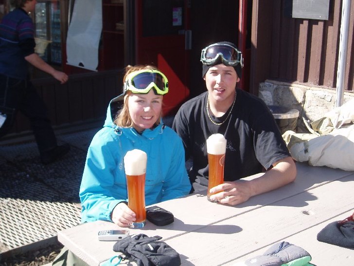 Jag och Cranky i vårsolen.. Foto: natt crnolavic.