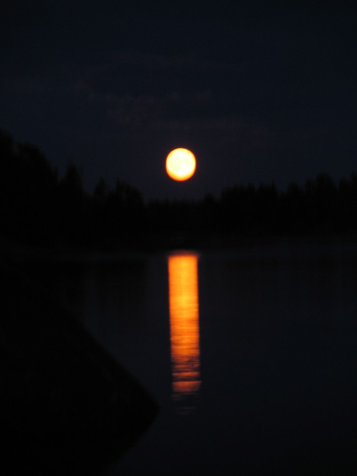 Nattttt.... Foto: Clara Wahlström. Åkare: Månen.