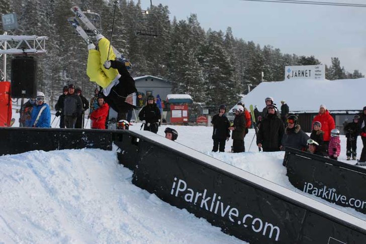 En lincoln i en av cornerna i Ipark! . Foto: unknown. Åkare: William Frykholm.
