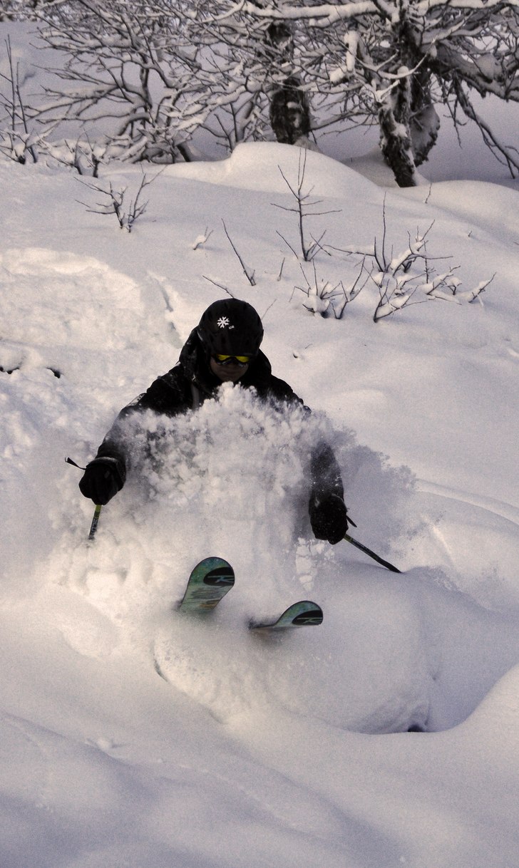 Fick lite snö iaf. Kul åkning i vemdalsskalet. . Foto: Christoffer Bergqvist. Åkare: Fredrik Bergqvist.