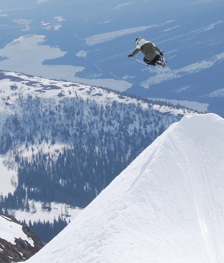 Flyg. Foto: Ebony. Åkare: Ebony.